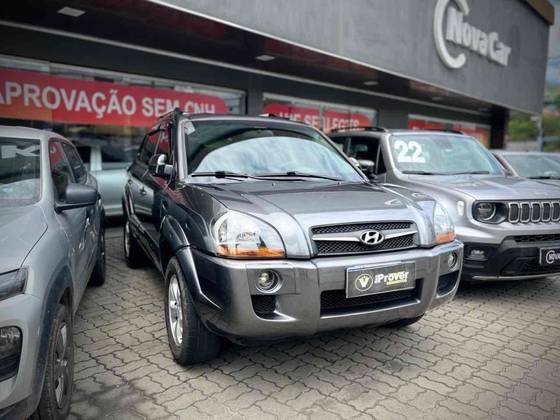 HYUNDAI TUCSON 2.0 MPFI GLS 16V 143CV 2WD FLEX 4P AUTOMÁTICO HYUNDAI TUCSON 2.0 MPFI GLS 16V 143CV 2WD FLEX 4P AUTOMÁTICO